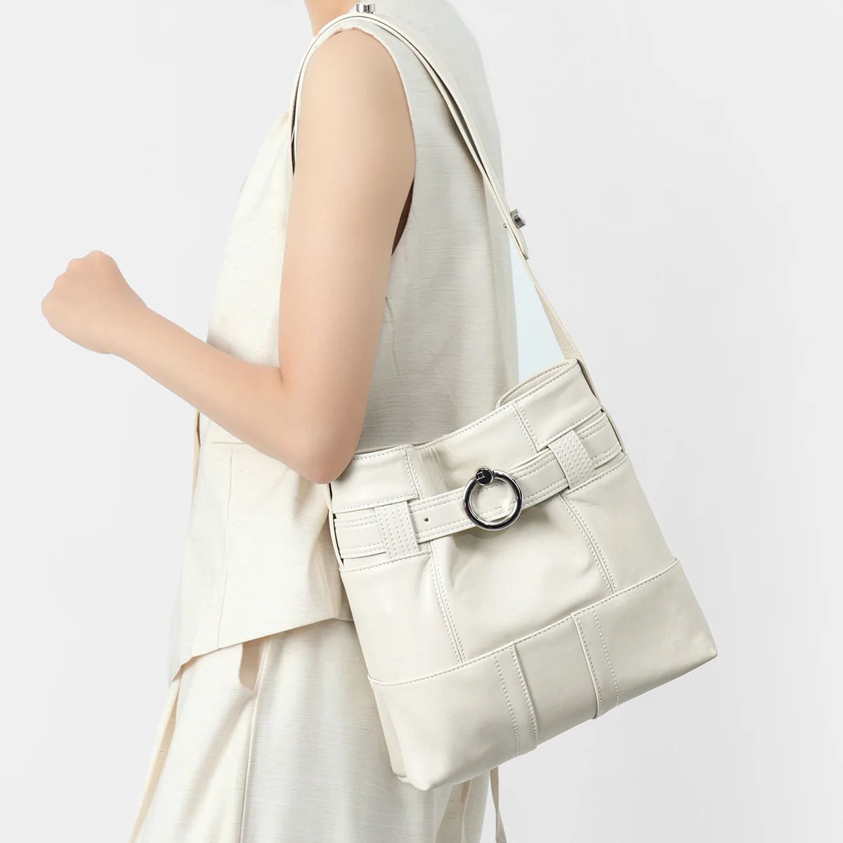 

Genuine Leather Bucket Bag for Ladies- Multi-Use Convertible Shoulder/Underarm Crossbody, Trendy Novelty Design Fashion Handbag