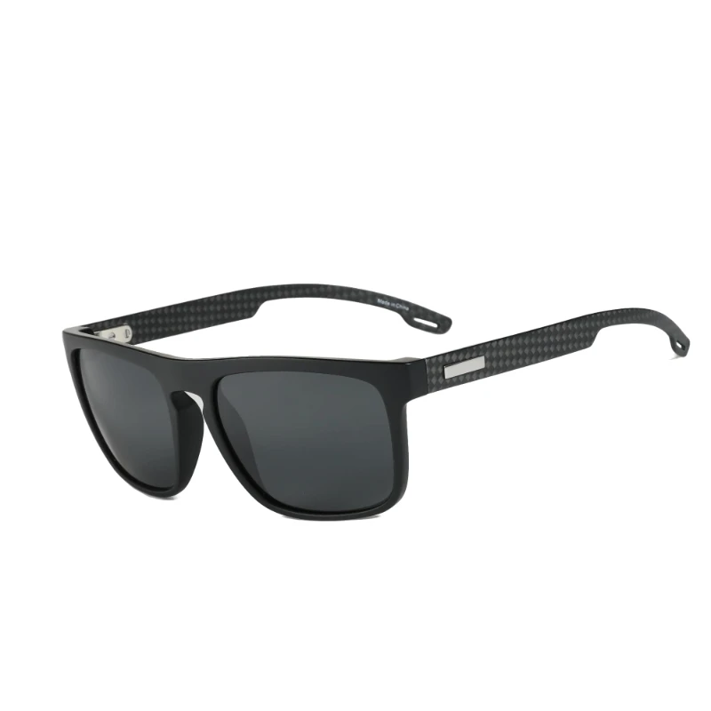 BLUEMOKY 2025 النظارات الشمسية المستقطبة الرجال مربع غير قابل للكسر TR90 إطار ألياف الكربون معبد UV400 حماية نظارات شمسية للقيادة