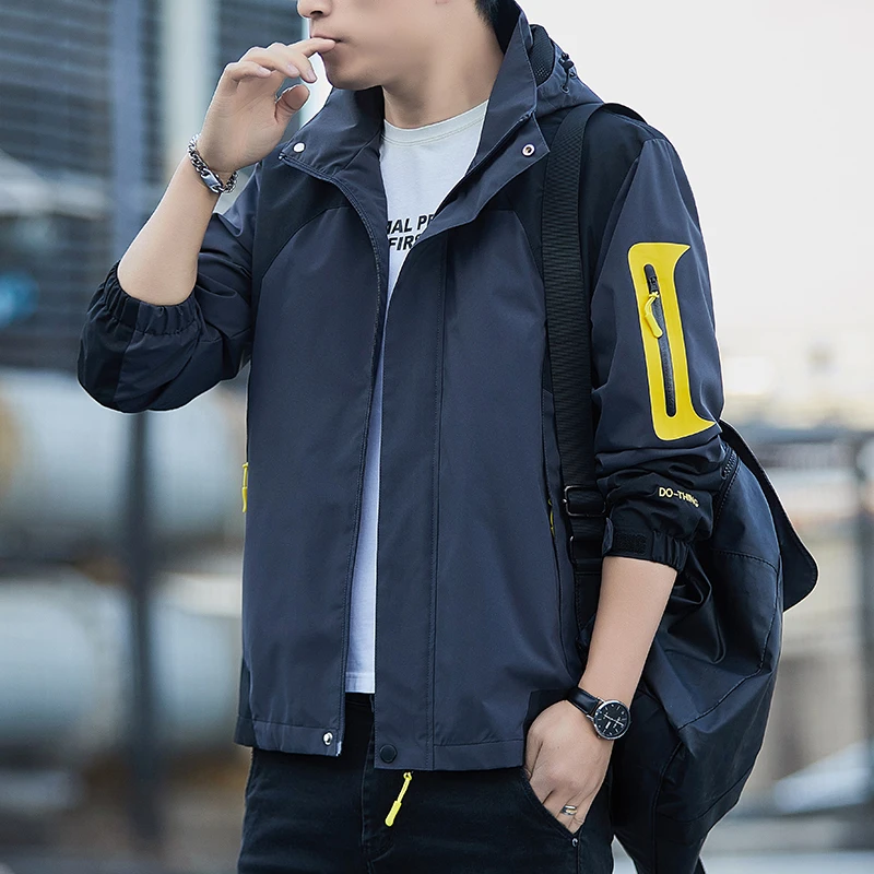 

Waterproof Windbreakers Men Hooded Jacket Zipper Coat Cargo Bomber Camping Coats Men's Autumn Loose Thin Softshell Hiking Jacket