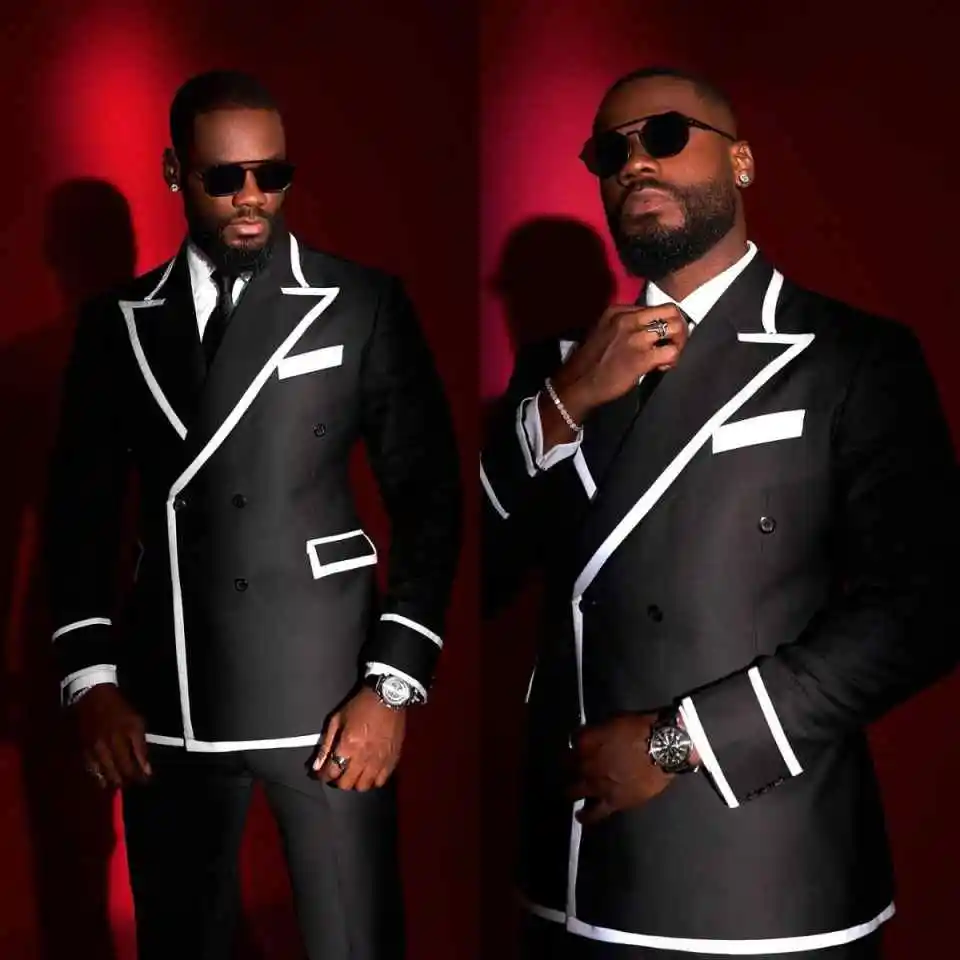 

Classic Men Suits Slim Fit 2 Pieces Jacket Pants Peaked Lapel Double Breasted Special Occasion Business Customized