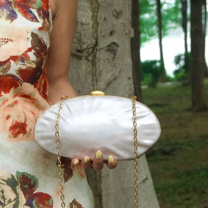 

Fashionable Acrylic Clutch Women's Shoulder with Chain Elegant Dinner Bag Trendy Handbag Ladies' Evening Bag