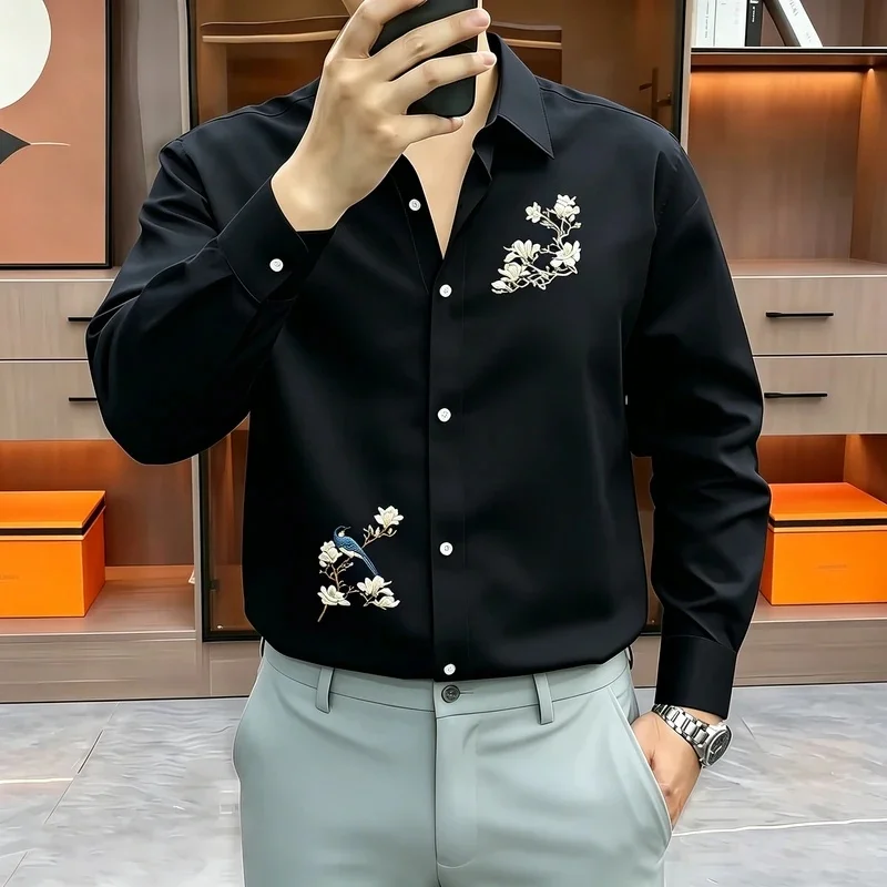 Men's Slim-Fit Long-Sleeve Collared Shirt with Chinese-Style Magpie and Bird Print, Flowy Dress Shirt, Business Cardigan Top