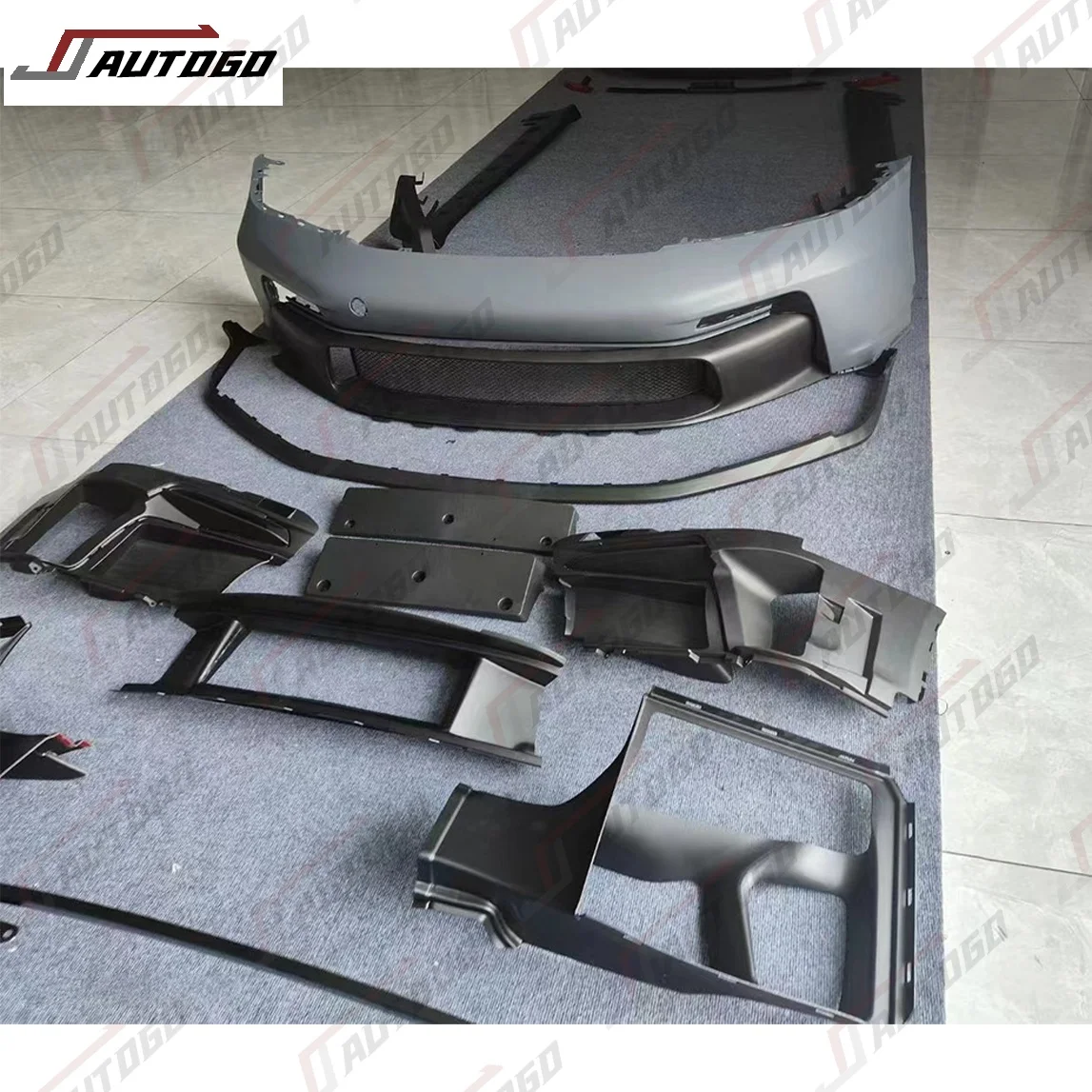 Auto Modification Conversion Body Kit for Porsche 911 992 2019-2024 Upgrade to GT3 Style Bumper Assembly