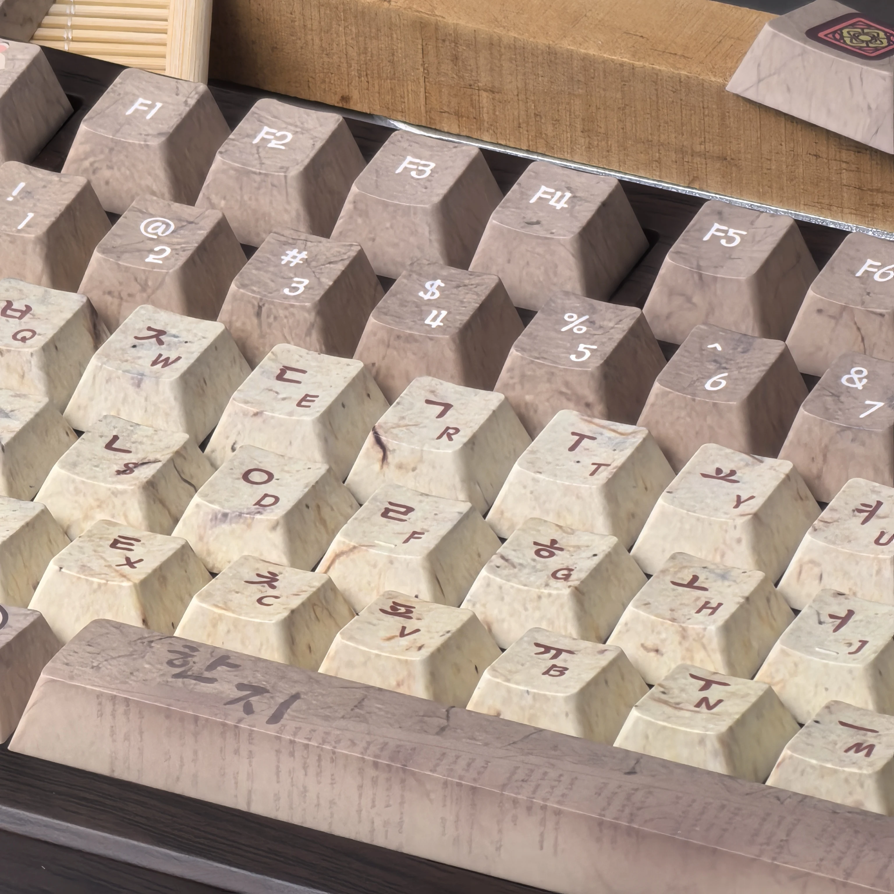 Hanji Retro Keycaps Korean Light Brown 136 Keys Cherry Pbt Ansi / Iso Layout Korean Ancient Paper Style Hangul Keycaps