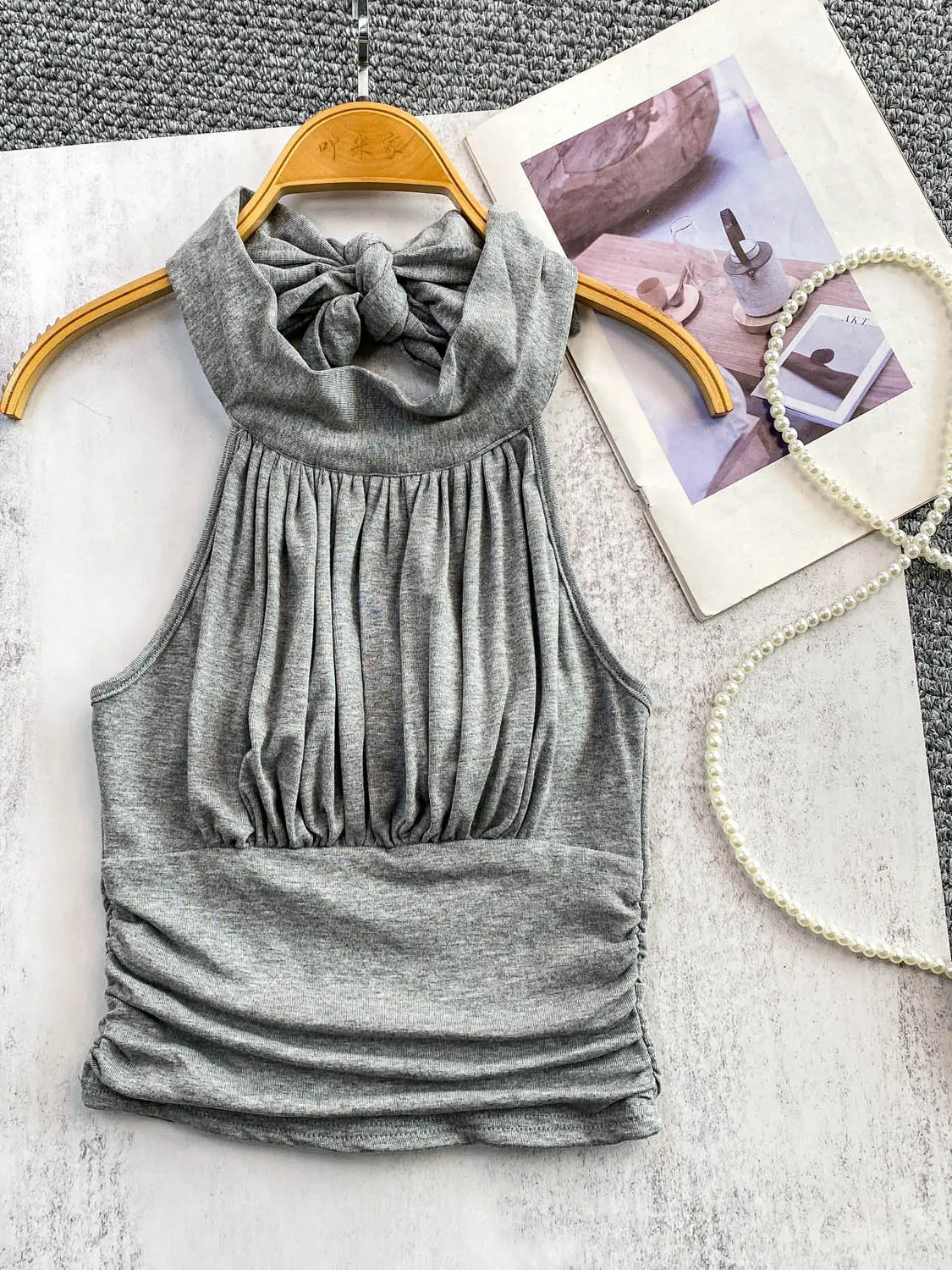 Gilet sexy dolce piccante con cinturino da donna Autunno Inverno Top lavorato a maglia con imbottitura sul petto Capispalla a pieghe dimagrante per donna