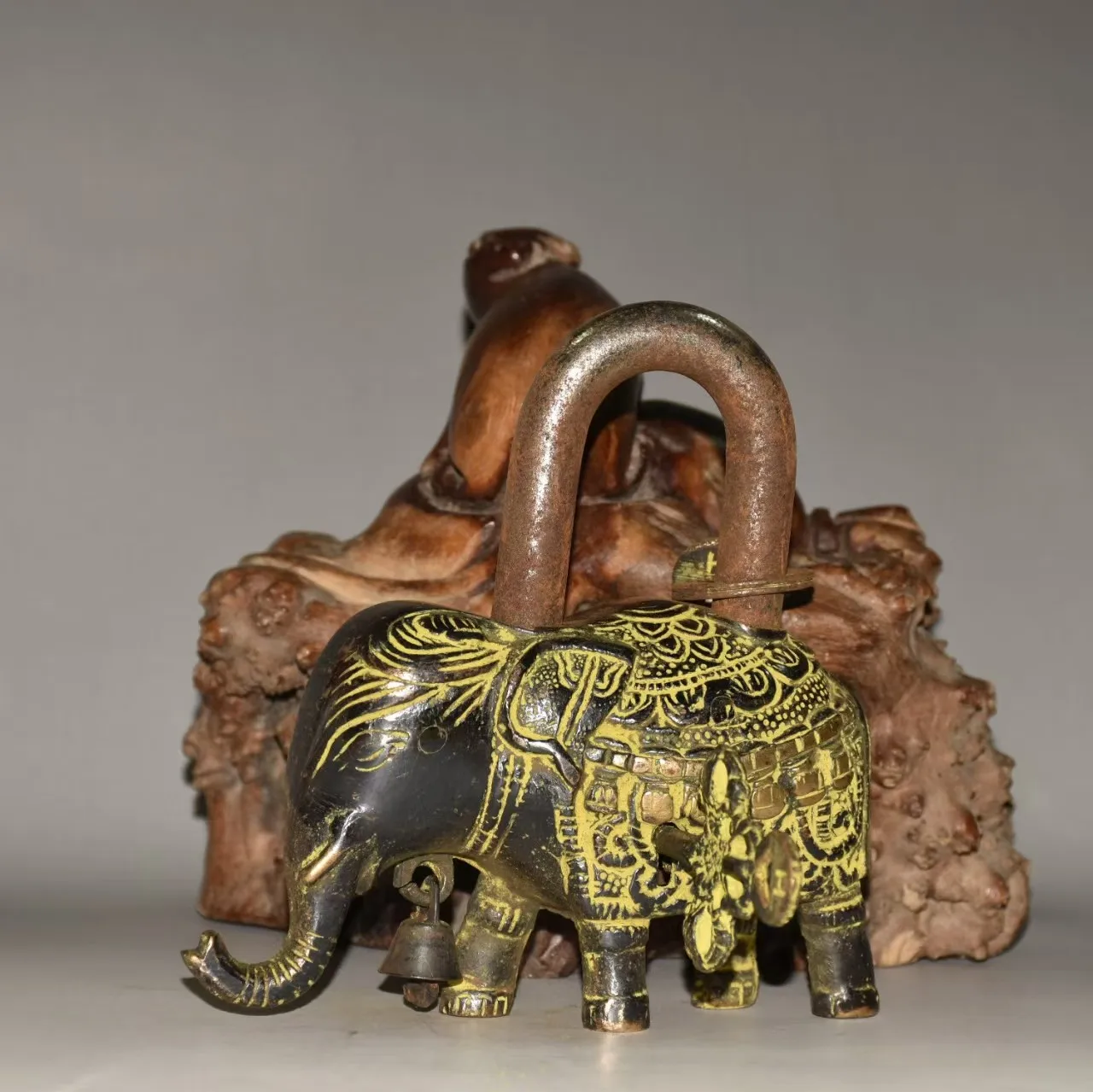 free shipping 12.5cm Collect Rare Old Chinese Ancient Bronze Animals Elephant Door Key Lock