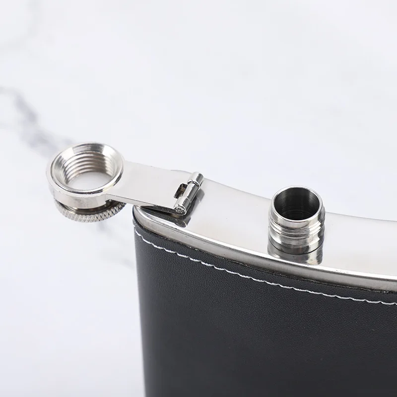 7oz Portable Flagon Hip Flask set cloth with cup pen openner for Whiskey Vodka Wine Pot Alcohol outdoor gift box Drinking Bottle