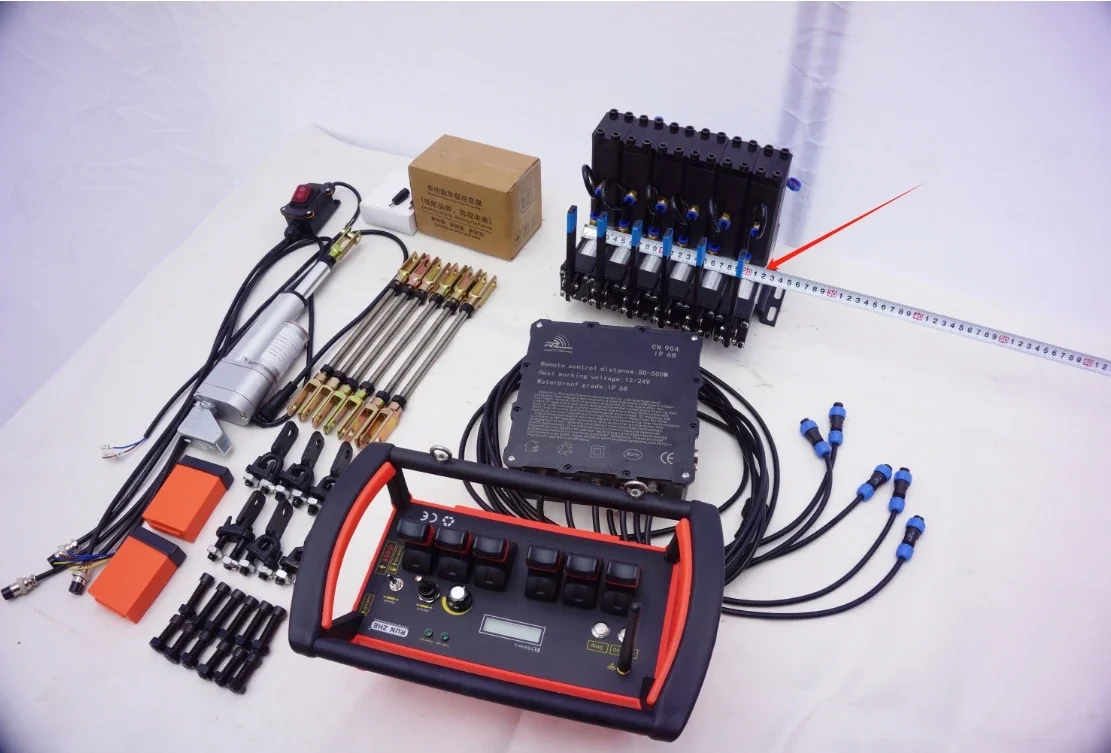 A whole set of best-selling crane accessories with 6 levers, high adaptability, including remote control,