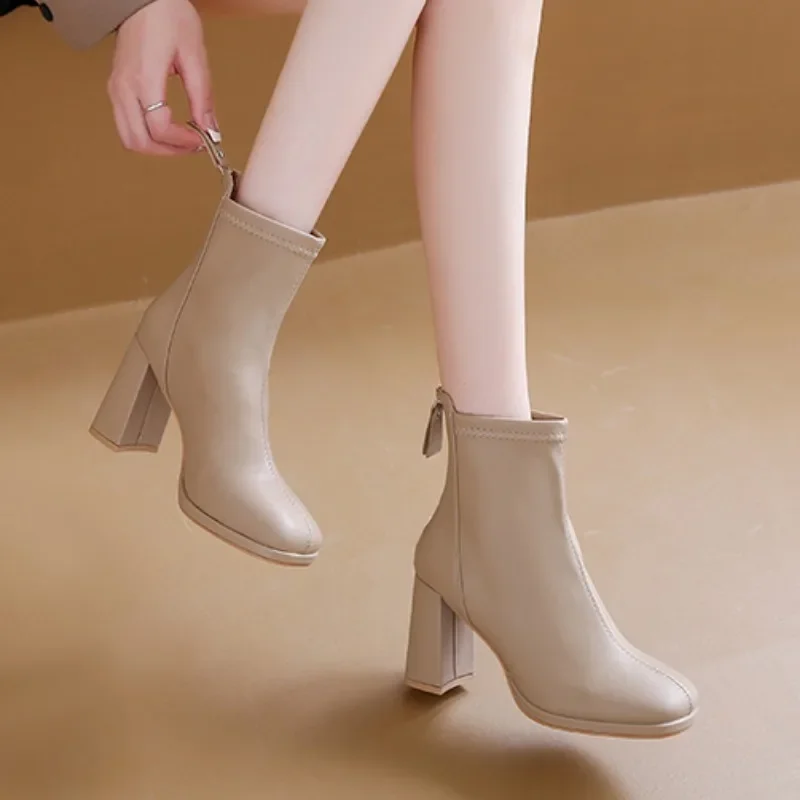 Botas minimalistas para mulheres, salto alto grosso, botas femininas de comprimento médio com cabeça quadrada pequena, botas de outono e inverno