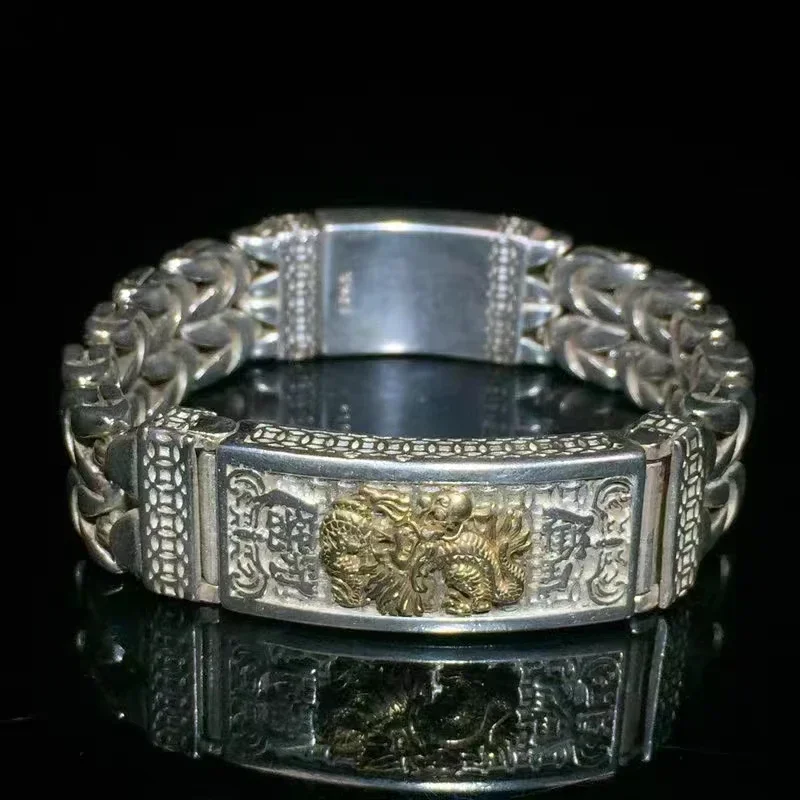 

Chinese Tibet Silver Carving dragon statue bracelet Decoration gift Collection