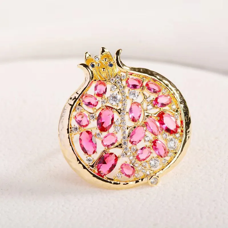 SKEDS New Arrival Women Men Fashion Exquisite Pomegranate Crystal Brooch Exquisite Creative Elegant Fruit Rhinestone Badges Pin