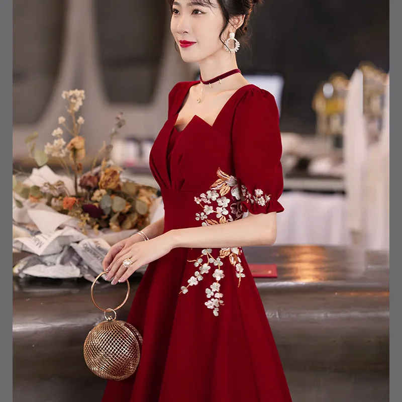 Burgundy Embroidered Evening Dress 2023 New Fashion Square Collar Slim  Party Gowns Back Lace Up Women\'s Engagement Dresses