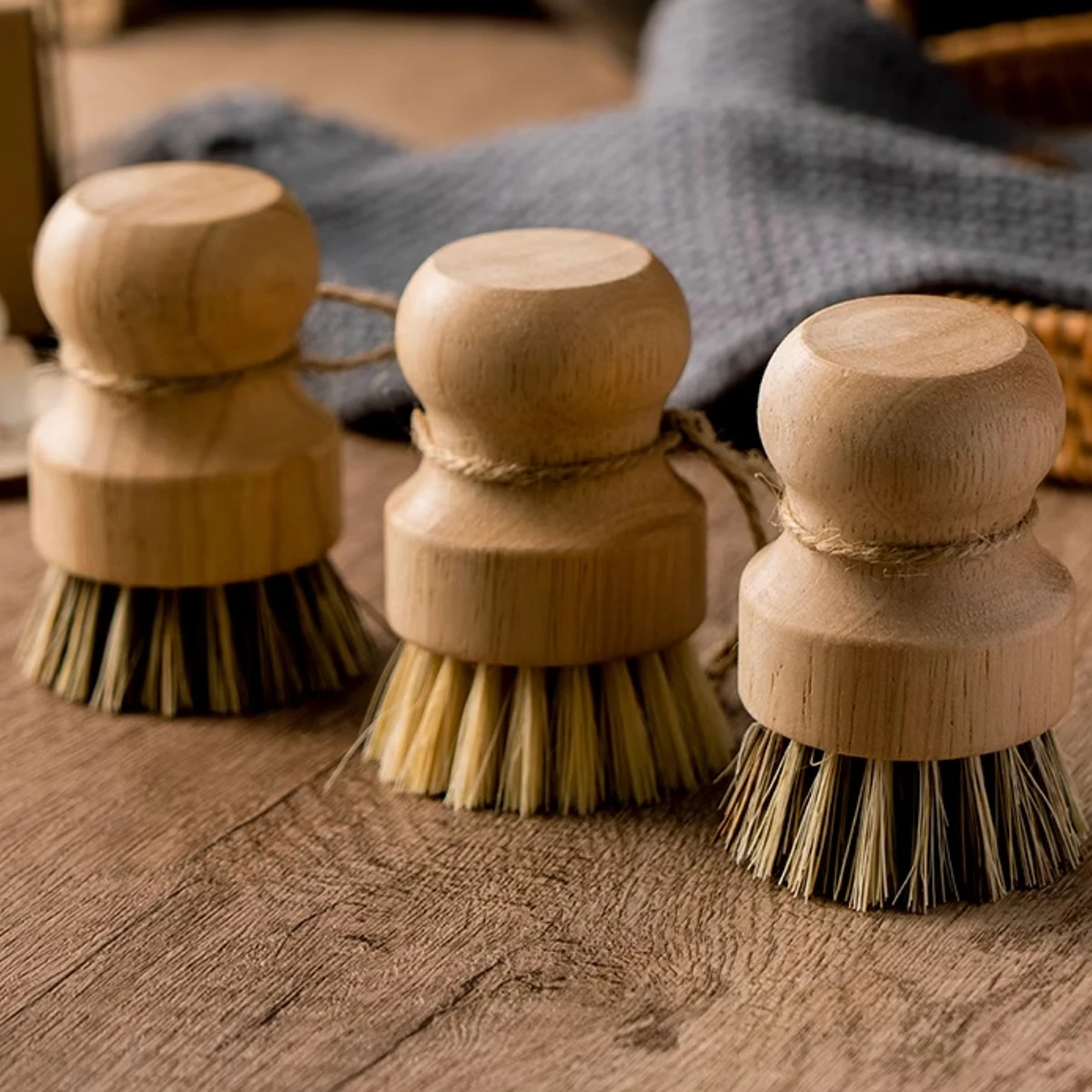 Escova de lavagem de madeira maciça cabo curto panela de lavagem de sisal ferramenta mágica para uso doméstico, limpeza de cozinha e escova de descontaminação