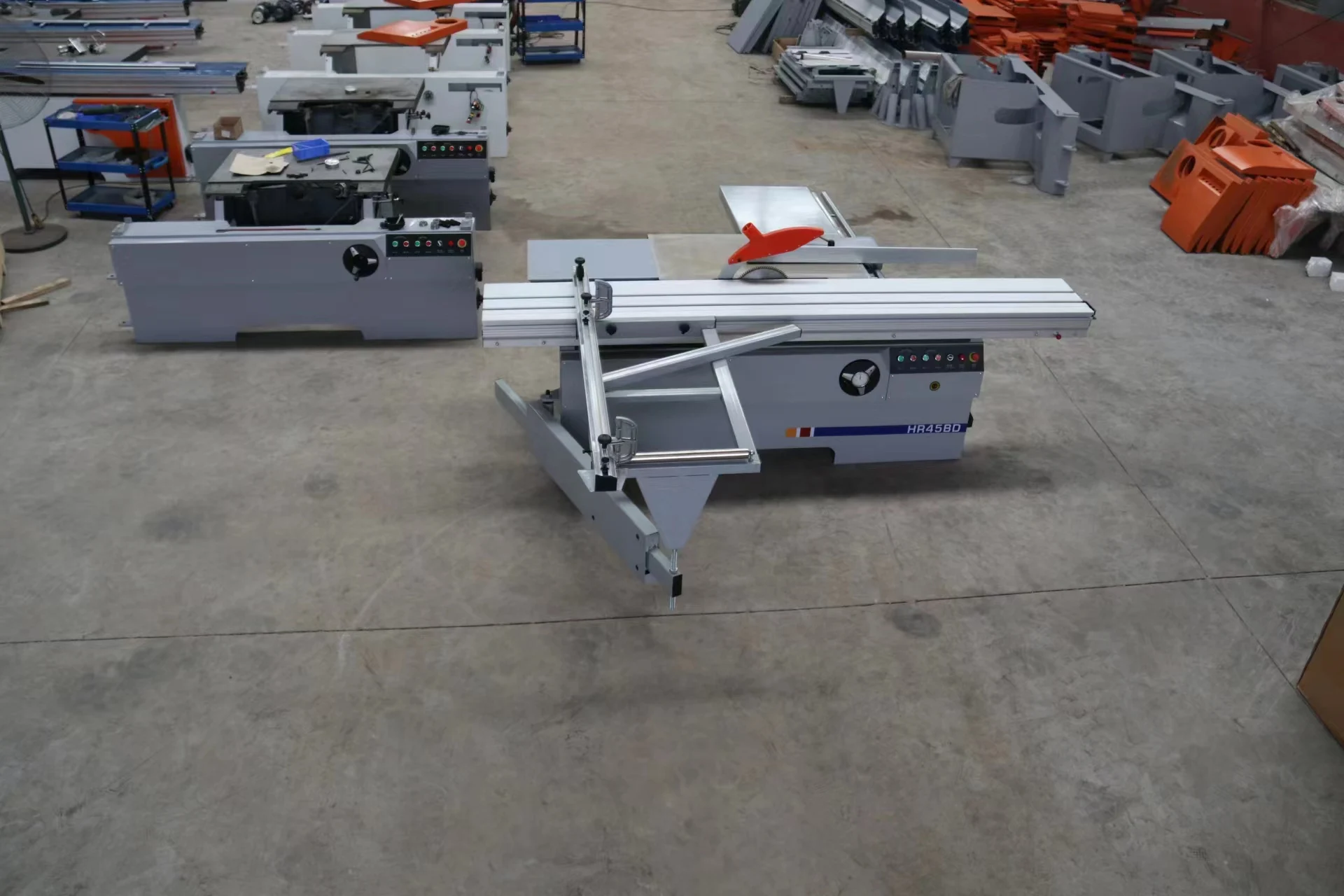 High Quality 3200mm Wood Plywood Cutting Machine Sliding Table Panel Saw with Essential Motor Core for MDF Woodworking