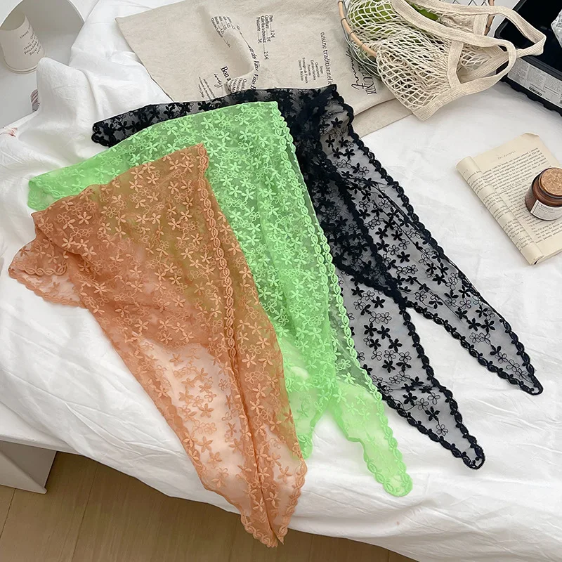 

Spring and Summer New Lace Triangle Scarf Women's Japanese and Korean Sweet Small Fresh Leaf Silk Travel Headscarf
