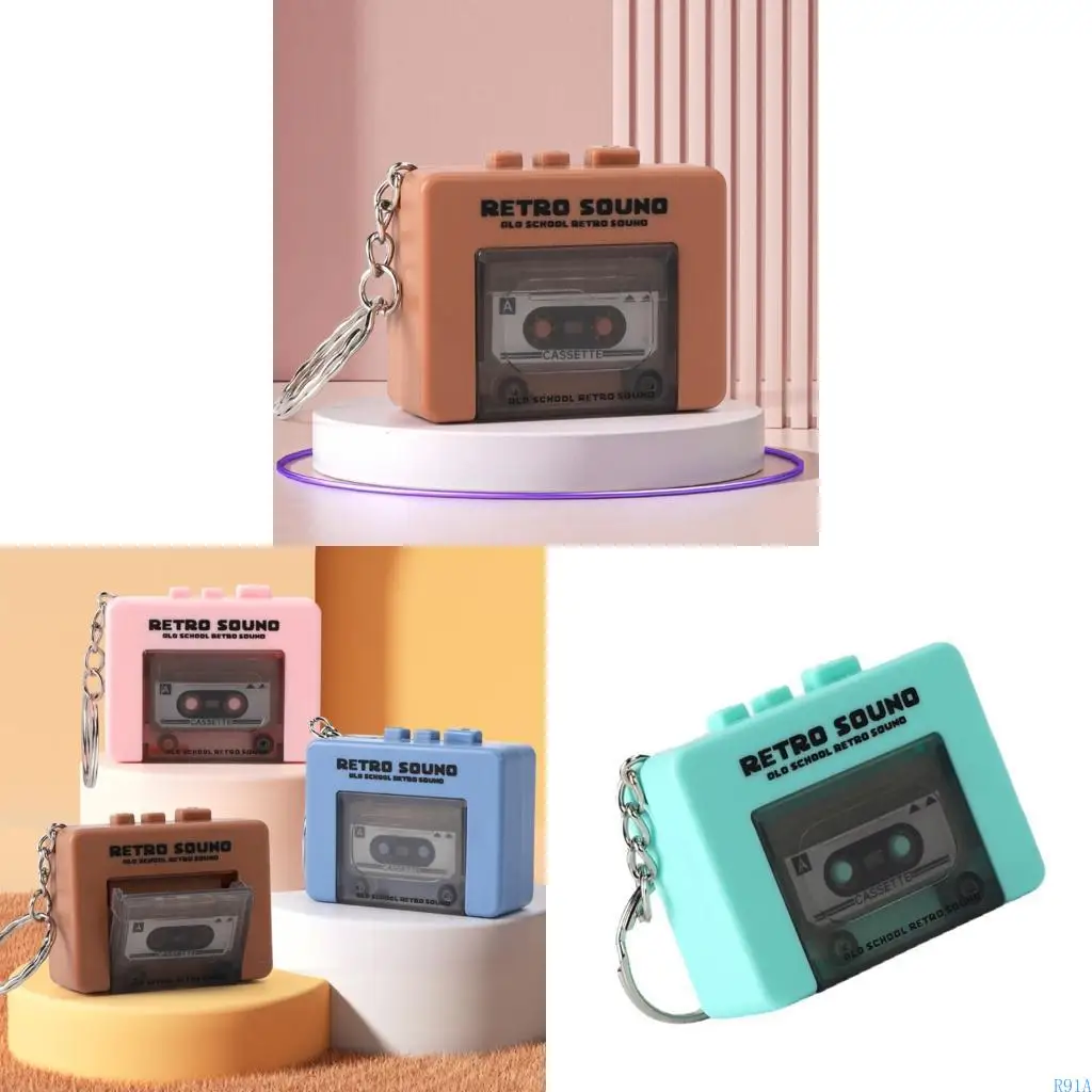 

R91A Miniature Retro Tape Recorders Keychains Creative Cassettes Player Design with 3 Songs and Recording Functionality
