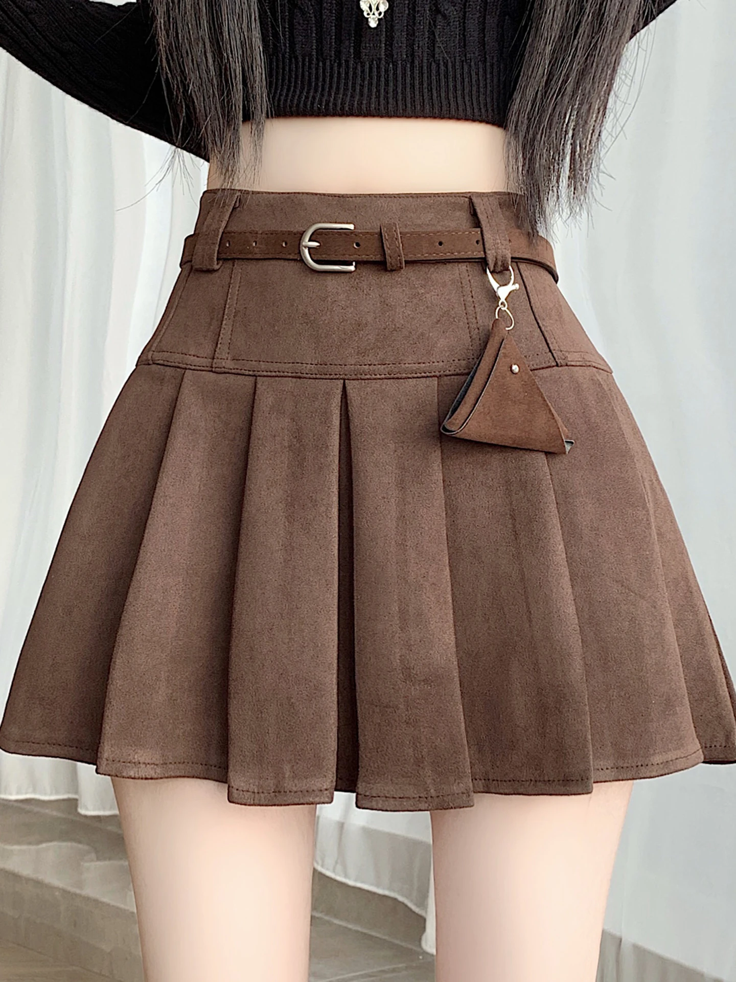 

Suede Fabric Pleated Fit Short Skirt High Waist Belt Casual Versatile A-line Skirt Fashionable Commute Women's Clothing New