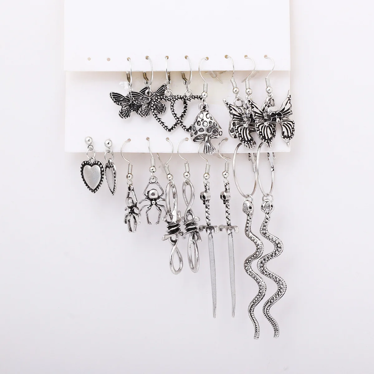 Creative and exaggerated earrings from Europe and America; snake dagger; spider; heart; butterfly.