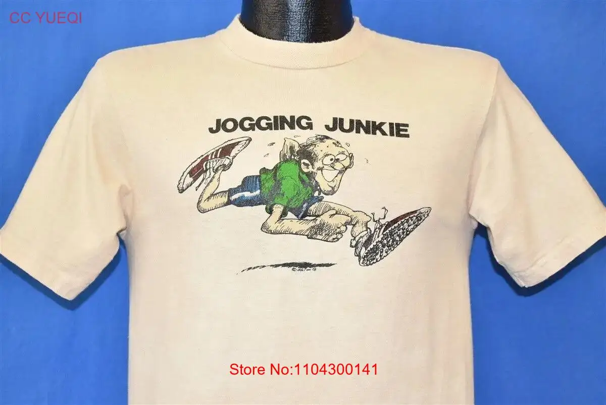 vintage 70s JOGGING JUNKIE RUNNING CARTOON SWEAT FUNNY BEIGE t-shirt SMALL S