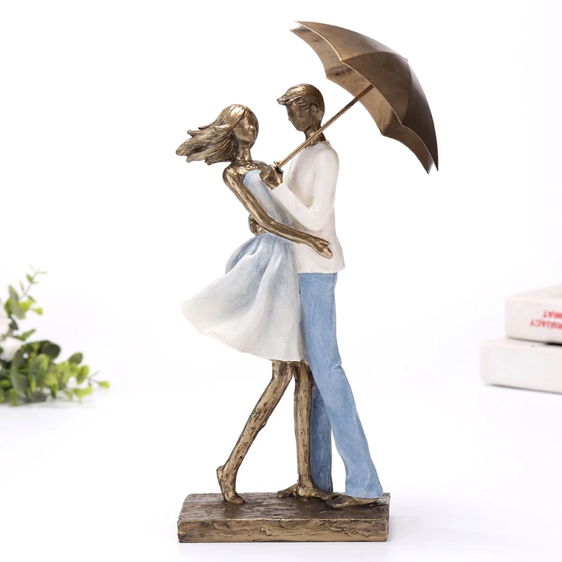 Abstract Metal Umbrella Couple Statue Resin Hug Lovers Sculpture Decor Love Novelty Valentine's Day Handcraft Ornament Present