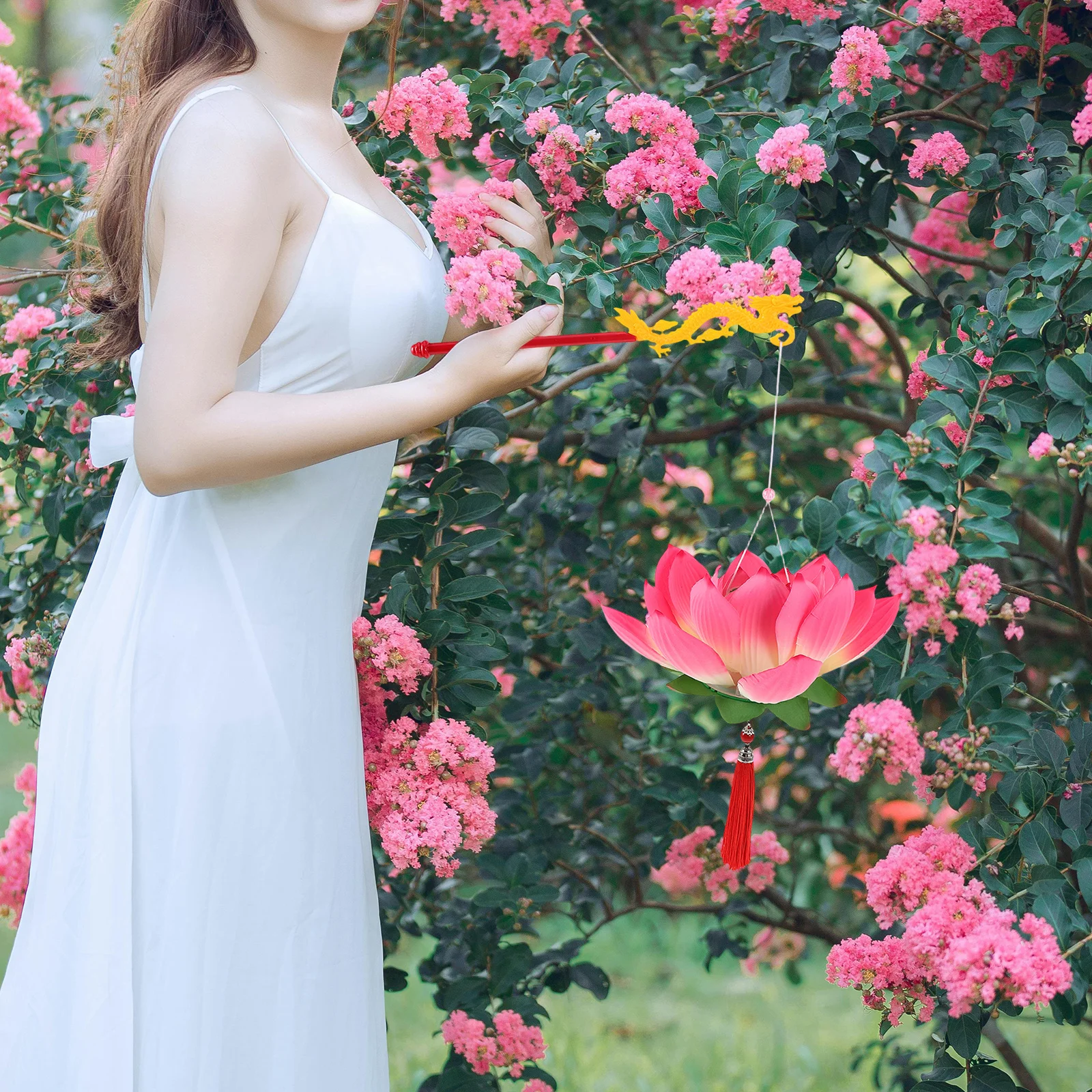 

Handmade Lotus Flower Lantern Mid-Autumn Festival Handheld New Year DIY Spring Decor Outdoor Glowing Prop Outdoor Lantern Lights