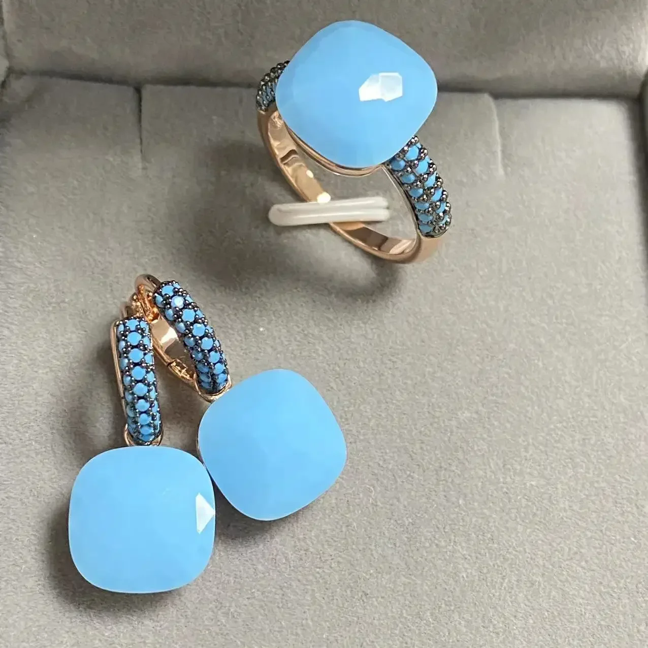 ensemble-de-bijoux-bague-et-boucles-d'oreilles-pour-femmes-incrustation-de-zircon-turquoise-forme-plate-cristal-bonbon-idee-cadeau-assortie