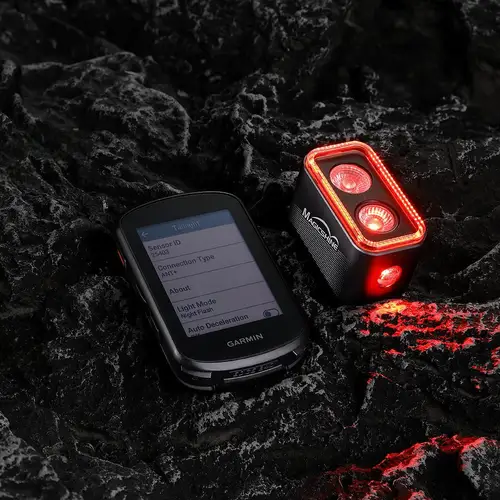 Imagen 2 del producto Magicshine SEEMEE 400 luz trasera de bicicleta inteligente con ANT +, luz trasera de bicicleta de 400 lúmenes, Control a través de Garmin, ordenador de bicicleta Wahoo