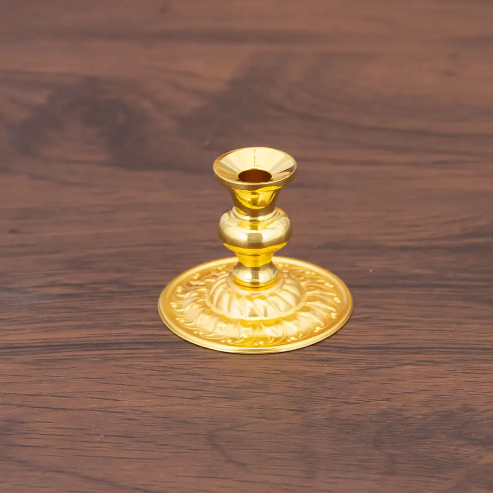 HTISOK Goldener Kerzenhalter im Kirchenstil Vintage Antike Altardekoration für Hochzeiten, Weihnachten, Heimdekoration & religiöse Zeremonien – Detail 11