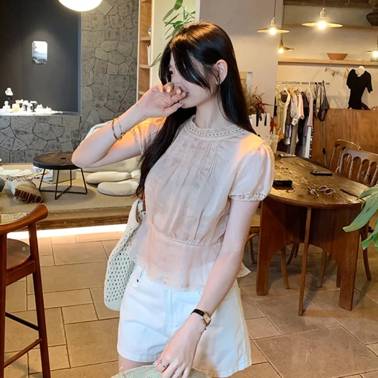 

Женская шифоновая блузка с кружевными вставками и рукавами-фонариками, укороченная, летняя, новый стиль, из лиоцелла и шелка, прямого кроя, во французском стиле, дышащая, для активного отдыха