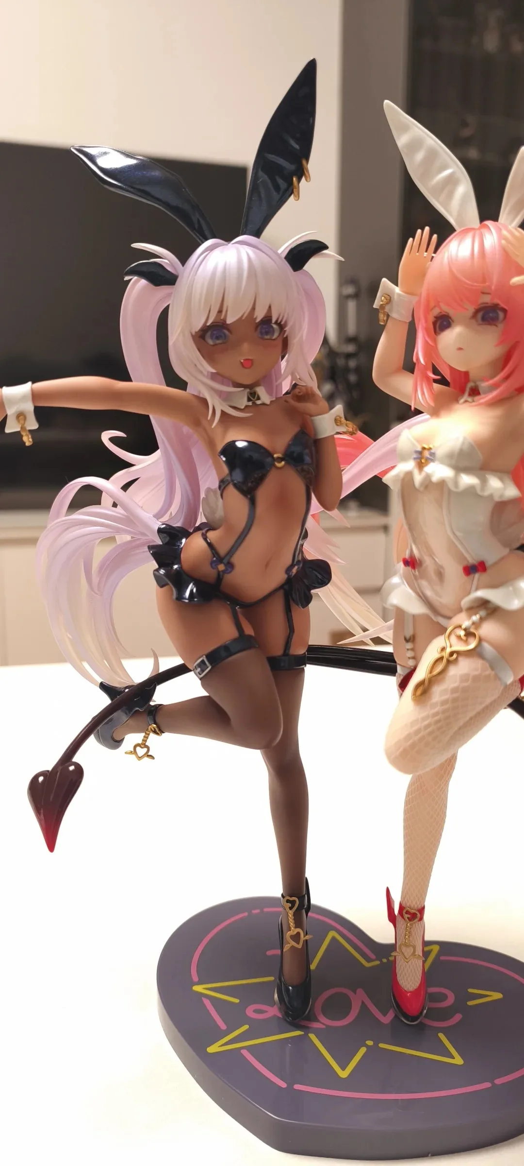 New Genuine Bearpanda Lulum & Kurom 1/6 Temperature-Sensitive Paint & Tracking Eyes Figurine Action Figure Merchandise In Stock view 4