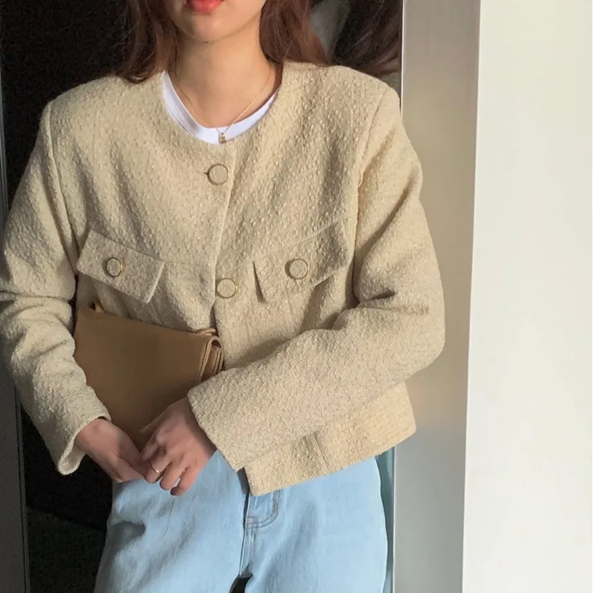 Korean Style round Neck Short Outerwear Top Fashionable Tweed Material Warm Long Sleeve Ladies Coat Button Closure Pure Color