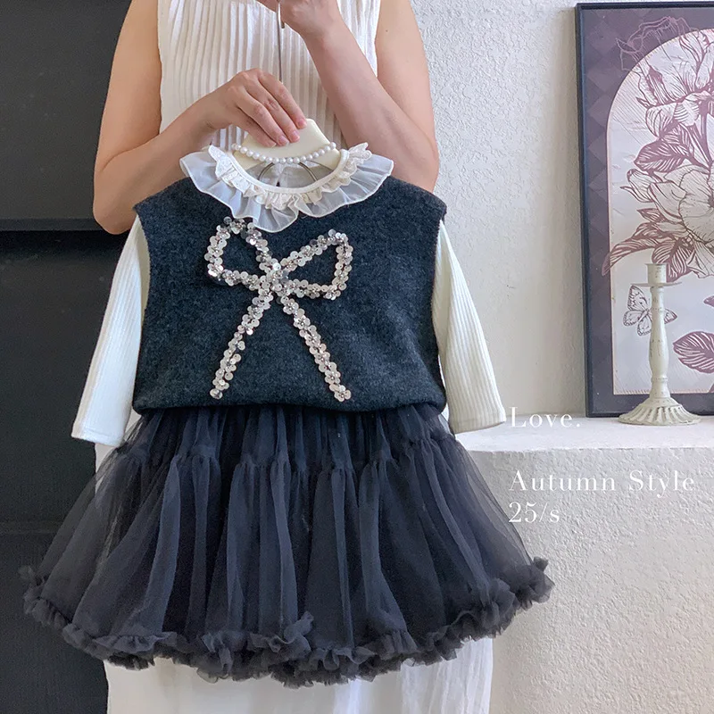 A.Girls'  Autumn New Fashion Versatile Casual Loose Bow Knitted Vest and Skirt Set