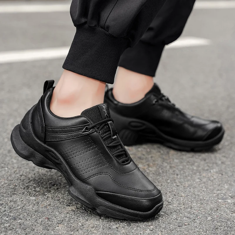 أحذية الجري السوداء المصنوعة من الجلد المقاوم للماء أحذية رياضية للرجال مقاومة للاهتراء أحذية رياضية للمشي أحذية رجالية مريحة