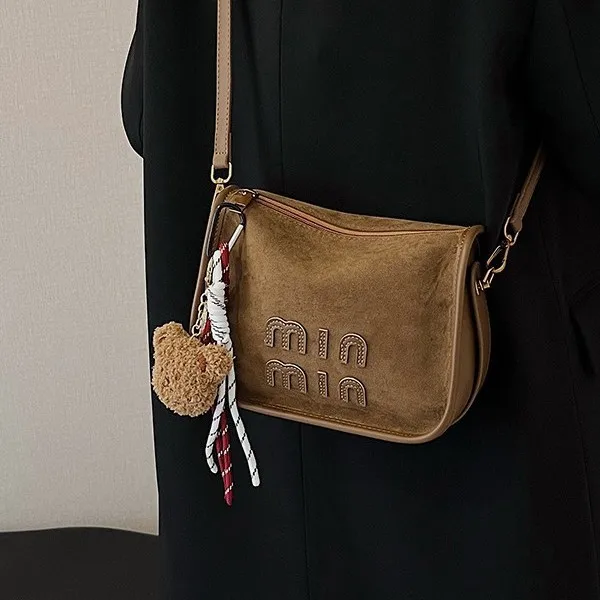 حقيبة كتف أنيقة بطبعة الفهد 2025 جديدة للنساء، محفظة كروس كلاسيكية فاخرة، حقيبة كاجوال عصرية لجميع المناسبات