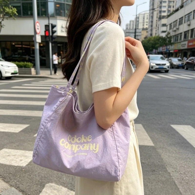 

Trendy Woemen Reversible Canvas Large Capacity Tote Bags with Wave Dot Print Shoulder Purse Casual Commuter Beach Bags