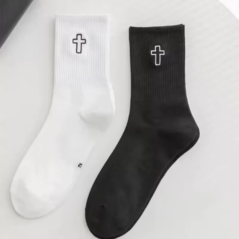 1 Pairs Mid Tube Cross Pattern Socks Unisex Simple Versatile Fashion Socks Comfort Breathability And Sweat Wicking Socks