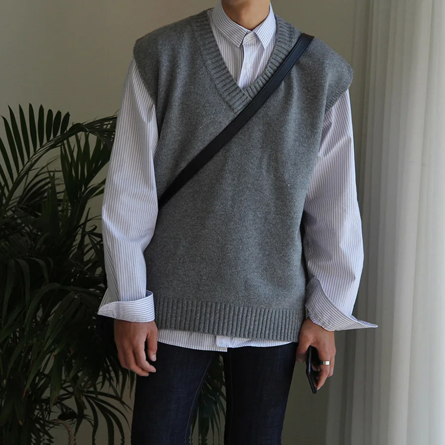 Sweater Men's Autumn and Winter Korean Style Trend Loose Knit Sweater Vest Autumn Ins Hong Kong Style Japanese Sleeveless