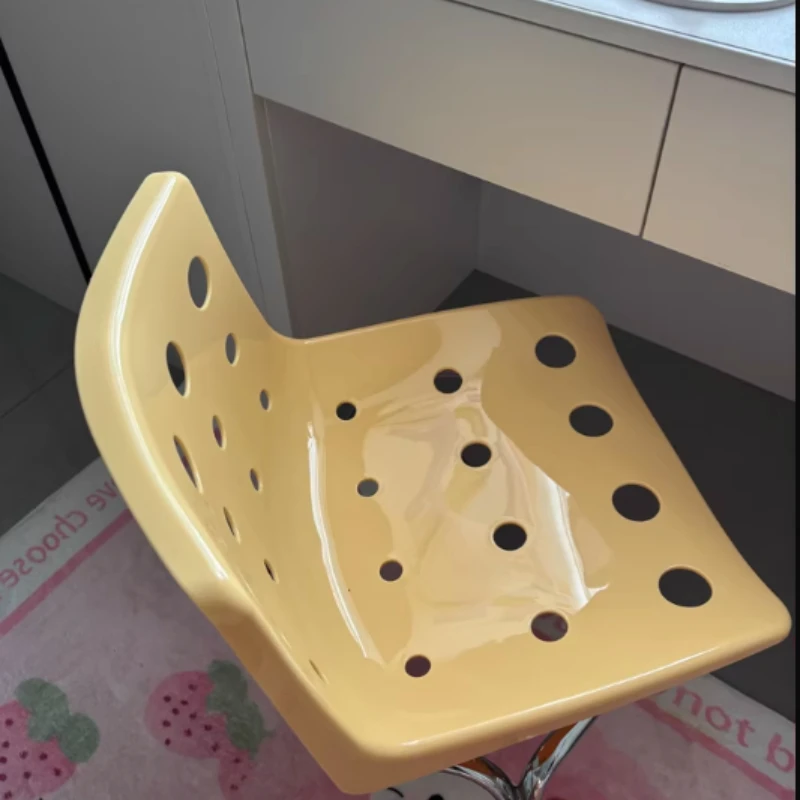 Korean-Inspired Stylish Cheese Chair Instagram-worthy Coffee Shop Backrest All-In-One Dining Chair for Café