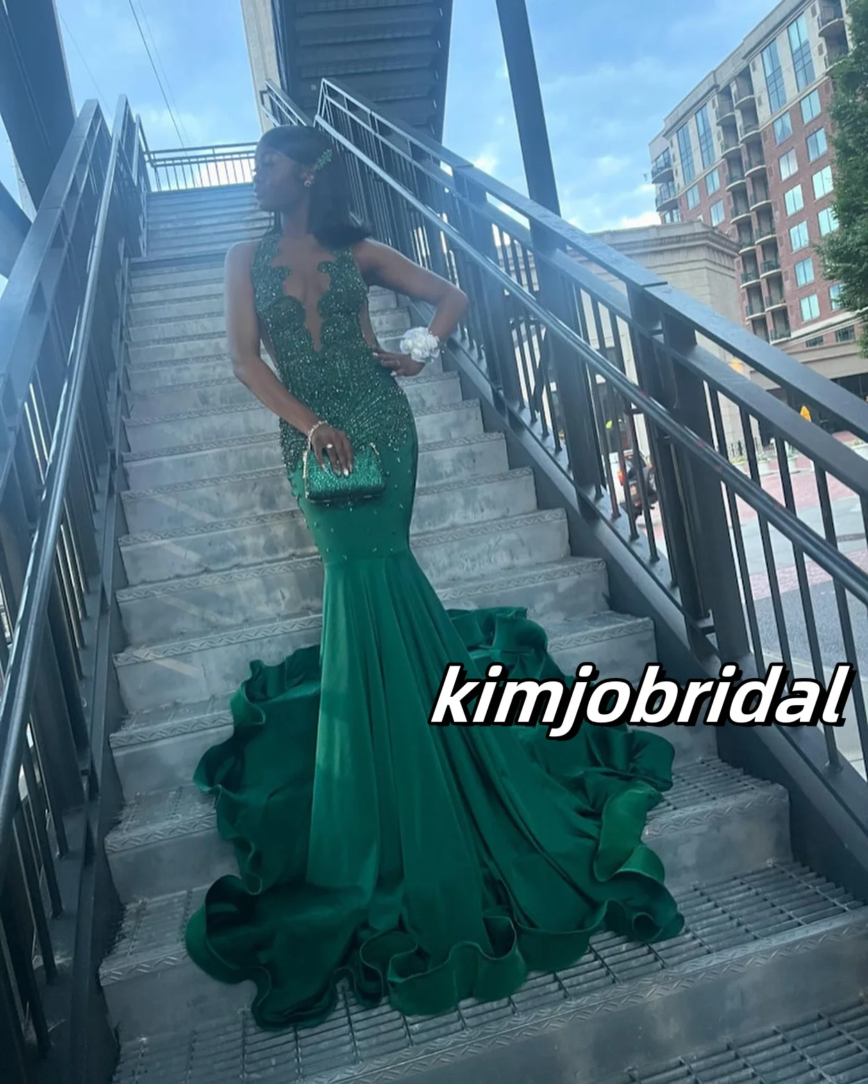 

Emerald Green Mermaid Satin Prom Dresses Long for Black Women 2025 Diamond Beading Crystal Formal Evening Gowns