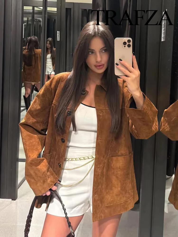 

TRAFZA Women Autumn Fashion Reverse Velvet Lapel Long Sleeve With Pockets Coat Winter Vintage Chic Single-breasted Casual Jacket