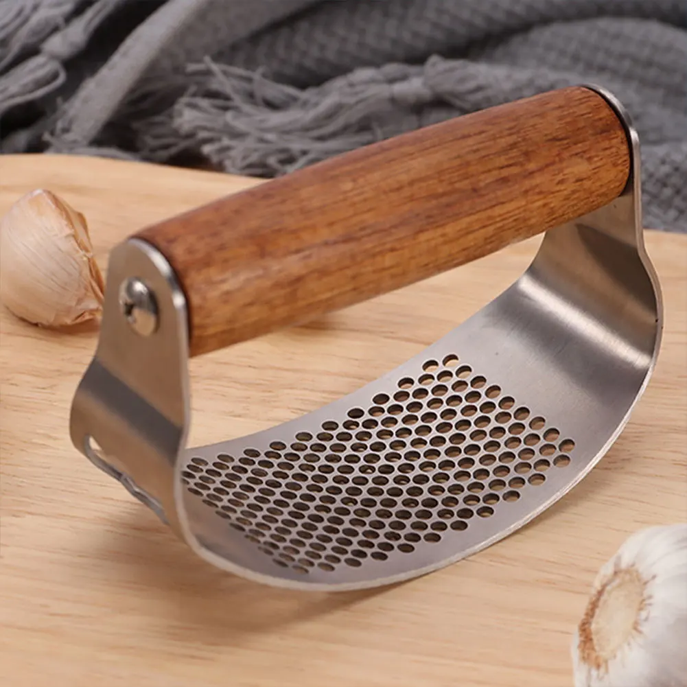 Stainless Steel Garlic Presser With Wooden Handle Simple Structure For Quick Cleaning For Home Kitchen