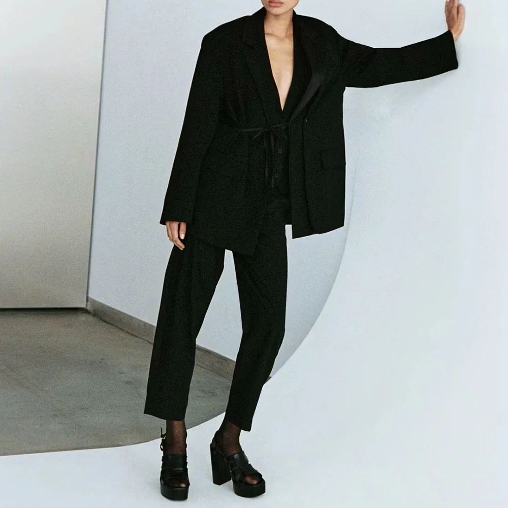 TWOTWINSTYLE Solid Spliced Pockets Loose Jackets For Women Lapel Long Sleeve Patchwork Button Chic Coats Female Fashion Clothes