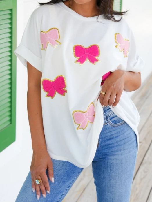 

Short sleeved bow sequin embroidered T-shirt