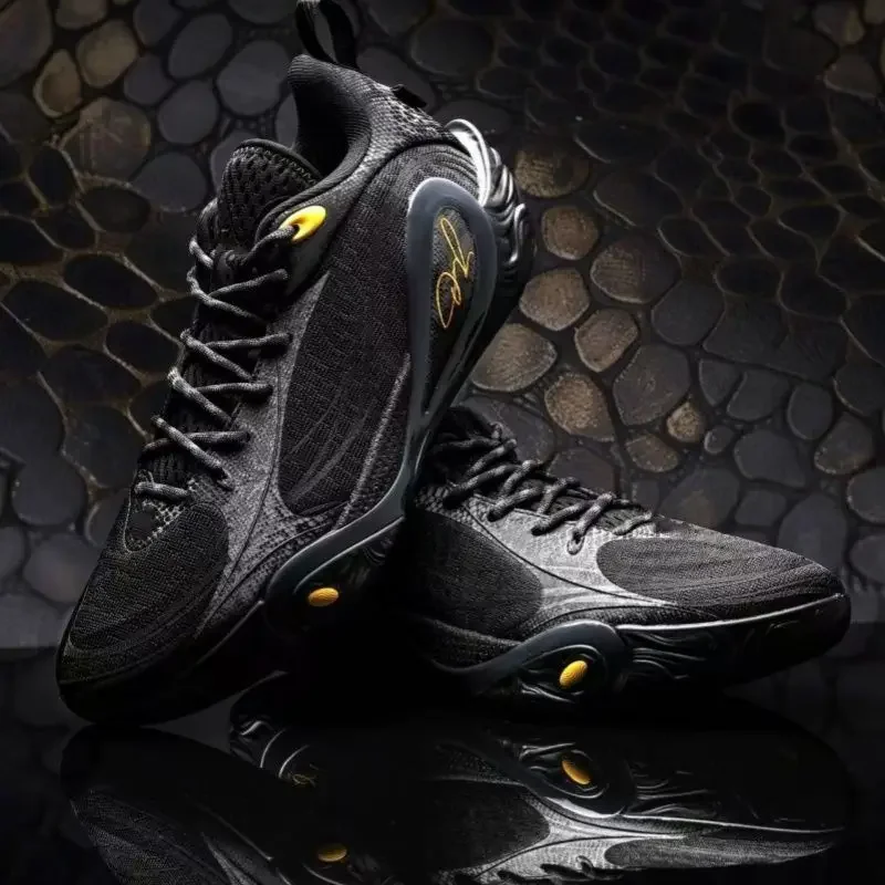 

2026 Lightweight basketball shoes shock-absorbing, breathable, anti slip, wear-resistant, high elasticity practical sports shoes
