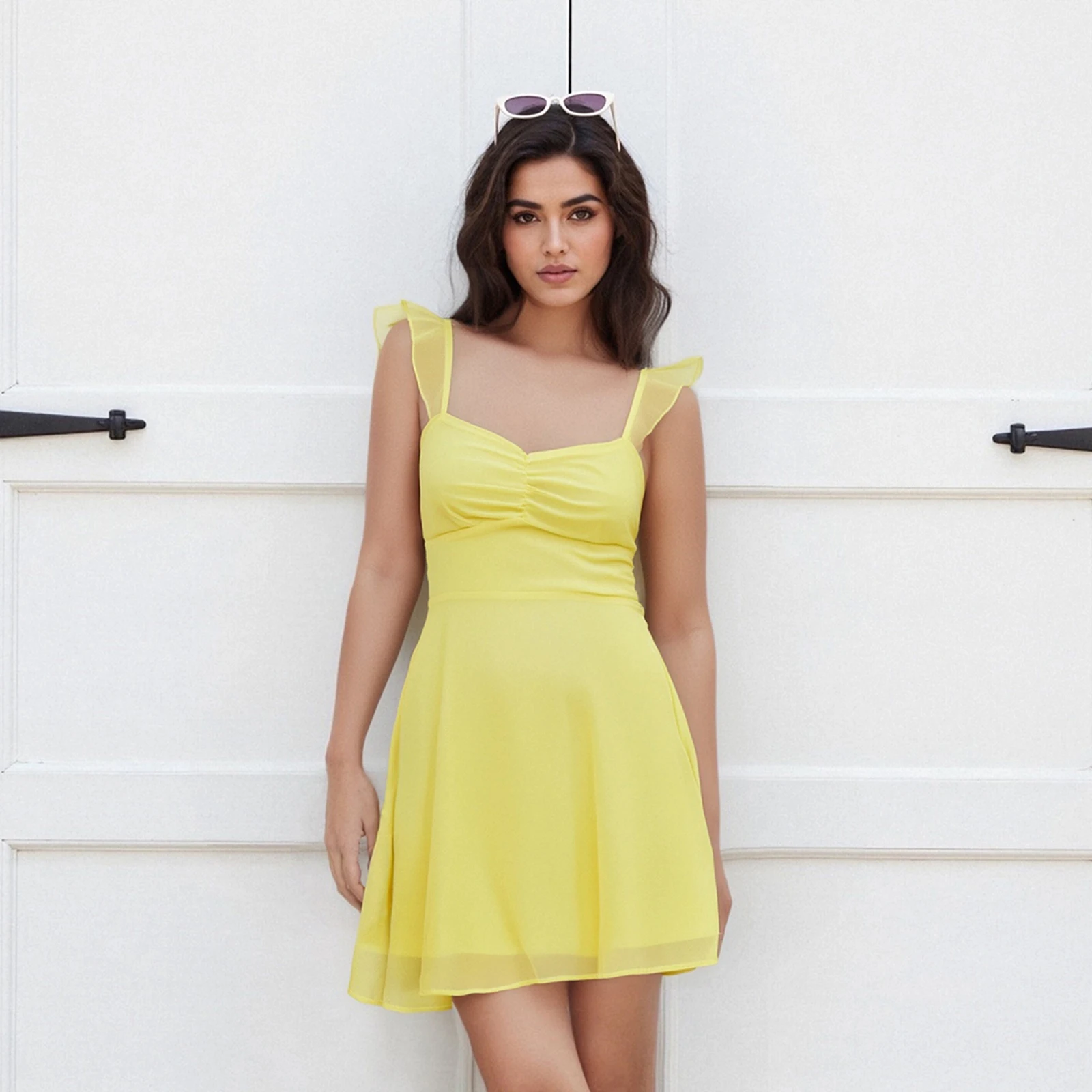 Abito estivo mini camicetta da donna di nuova moda tinta unita senza maniche aperto sul retro abito in rete con vita smock S-XL