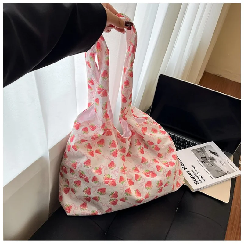 

Luxury Vintage Messenger Handbag Simple Minimalist Design With Solid Color And Letter Logo For Women Commuter