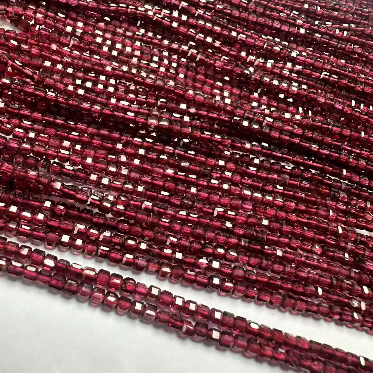 

l Mozambique Wine Red Tourmaline Cube Sugar Loose Beads f Finied Crystal Lobster Clasp Nelace Bracelet Sp Beads