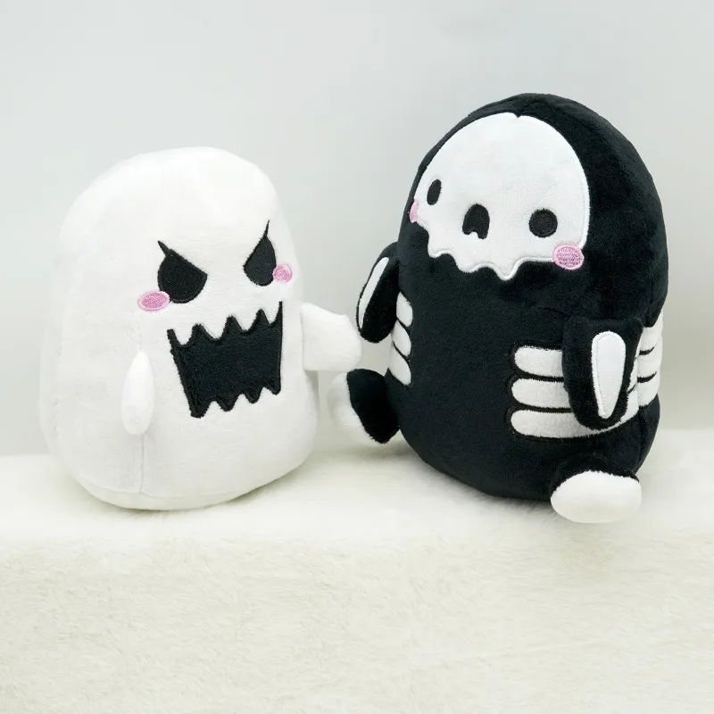 

Cute Skeleton Plush Toy Soft Stuffed Skull Plushie Doll Kawaii Kids Birthday Gift Halloween Room Decoration Collectible 2026 New