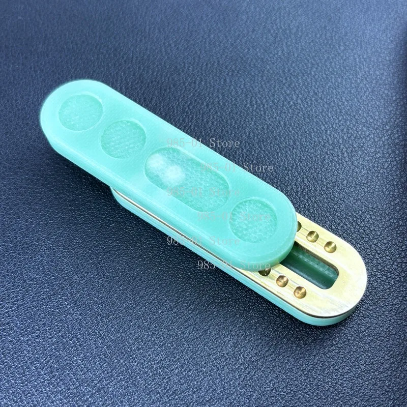 EDC decompression toy fiberglass MUSI mechanical push card Ding Ding rhythm decompression artifact fingertip gyro push card