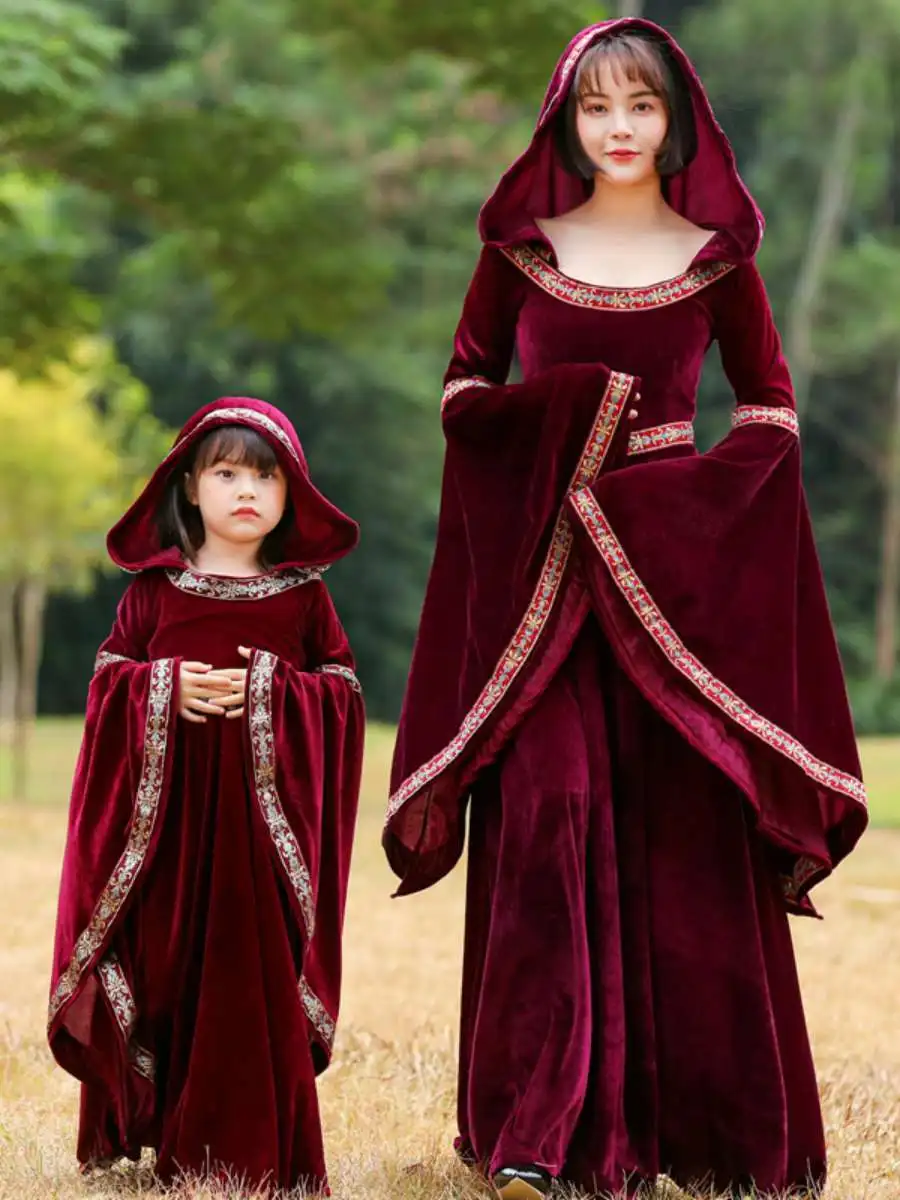 Costume da Halloween per adulti Corte medievale Cappuccetto Rosso Abito da strega Poliestere Primavera Nessun marchio registrato